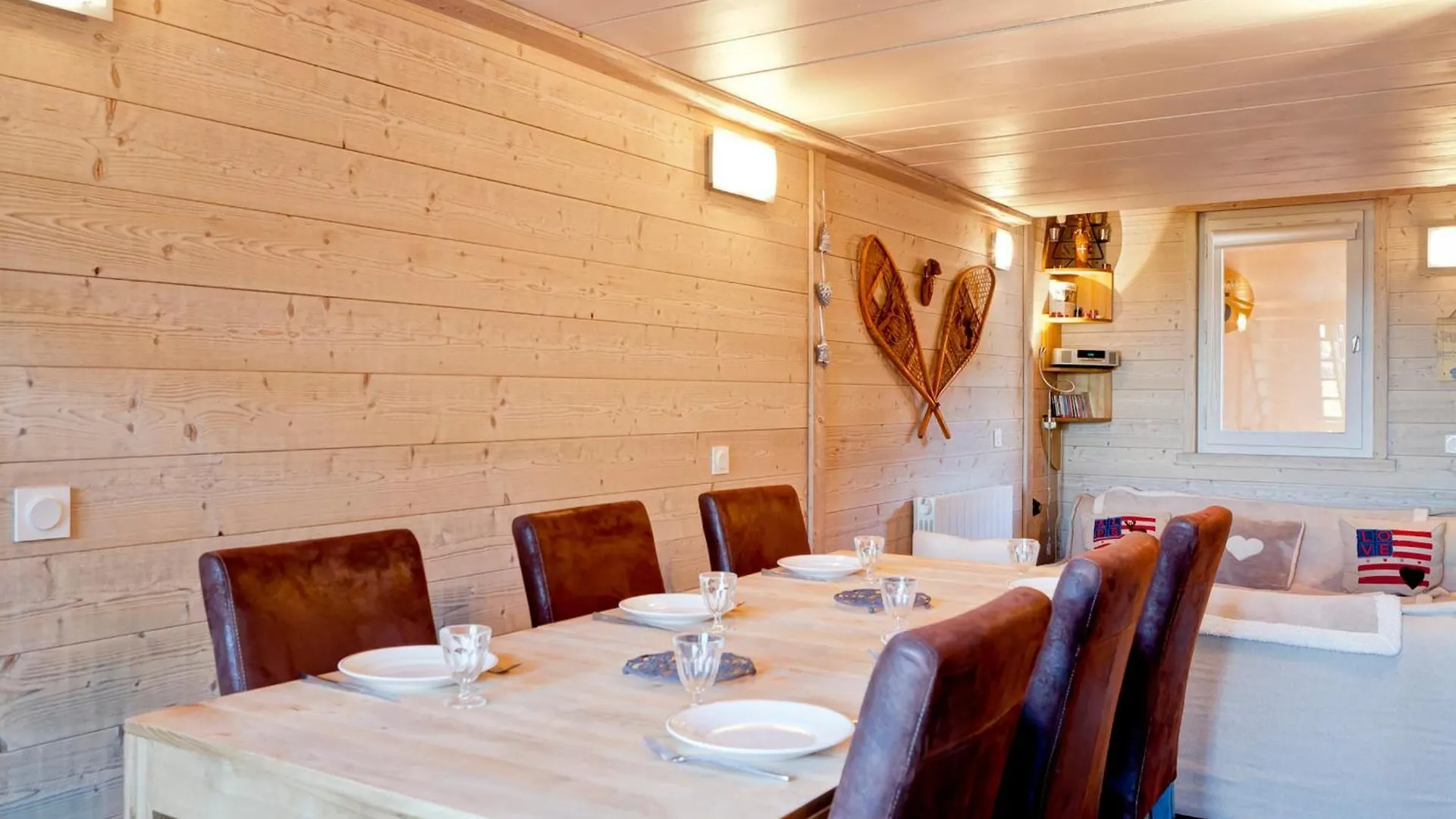 Appartement Charmant A Courchevel 1550, A 50M Des Pistes, 60M², Balcon, Parking Couvert - Fr-1-514-23 France